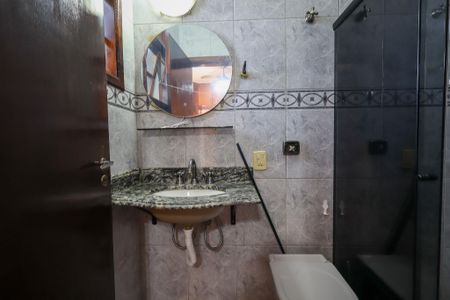 Casa para alugar com 205m², 3 quartos e 5 vagas Casa para alugar com 205m², 3 quartos e 5 vagasBanheiro da Suíte