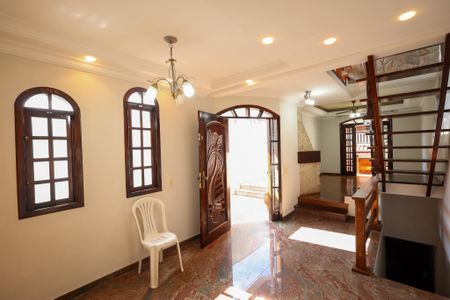 Sala de jantar de casa para alugar com 3 quartos, 205m² em Jardim Nosso Lar, São Paulo