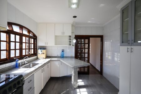 Casa para alugar com 205m², 3 quartos e 5 vagas Casa para alugar com 205m², 3 quartos e 5 vagasCozinha
