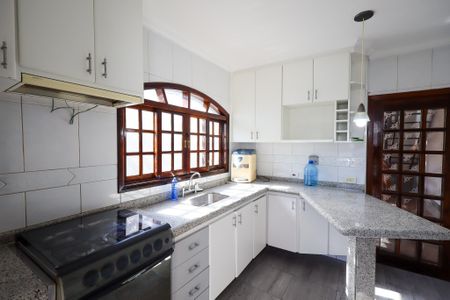 Casa para alugar com 205m², 3 quartos e 5 vagas Casa para alugar com 205m², 3 quartos e 5 vagasCozinha