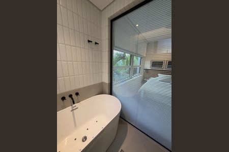 Apartamento à venda com 114m², 2 quartos e 1 vaga Apartamento à venda com 114m², 2 quartos e 1 vagaBanheiro