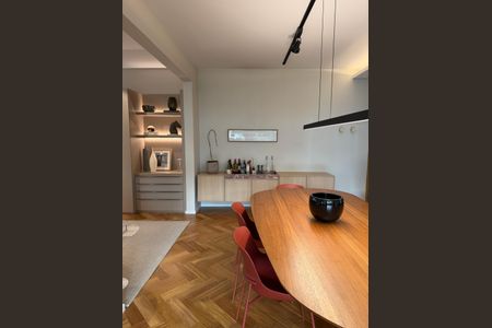 Apartamento à venda com 114m², 2 quartos e 1 vaga Apartamento à venda com 114m², 2 quartos e 1 vagaSala de Jantar