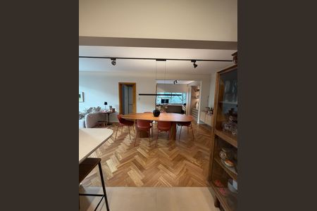 Apartamento à venda com 114m², 2 quartos e 1 vaga Apartamento à venda com 114m², 2 quartos e 1 vagaSala de Jantar