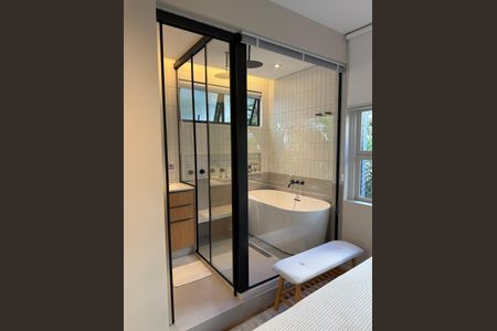 Apartamento à venda com 114m², 2 quartos e 1 vaga Apartamento à venda com 114m², 2 quartos e 1 vagaBanheiro