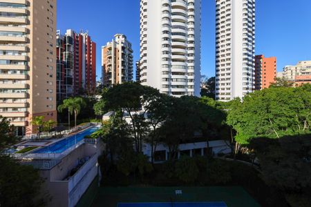 Apartamento à venda com 137m², 2 quartos e 3 vagas Apartamento à venda com 137m², 2 quartos e 3 vagasVista da Cobertura