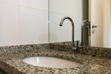 Apartamento à venda com 137m², 2 quartos e 3 vagas Apartamento à venda com 137m², 2 quartos e 3 vagasBanheiro da Suíte 2