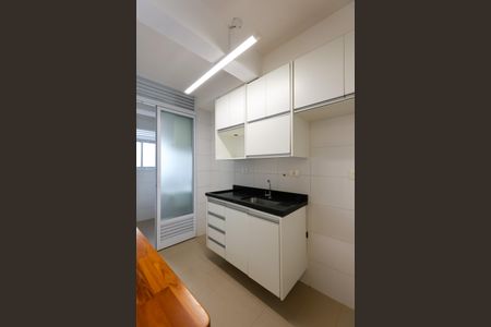 Cozinha de apartamento à venda com 2 quartos, 137m² em Real Parque, São Paulo