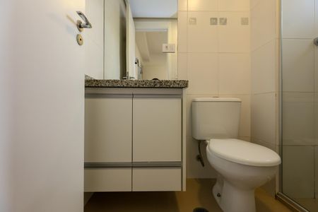 Apartamento à venda com 137m², 2 quartos e 3 vagas Apartamento à venda com 137m², 2 quartos e 3 vagasBanheiro da Suíte 2