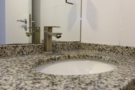 Apartamento à venda com 137m², 2 quartos e 3 vagas Apartamento à venda com 137m², 2 quartos e 3 vagasBanheiro da Suíte 1