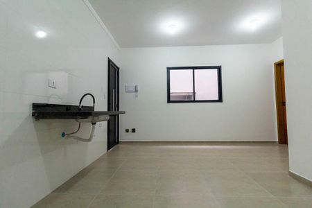 Sala, Cozinha e área de serviço de apartamento para alugar com 2 quartos, 37m² em Vila Carrão, São Paulo