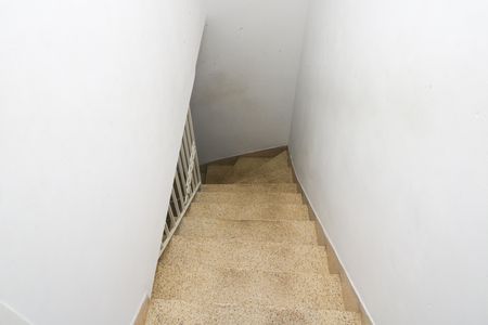 Casa para alugar com 80m², 3 quartos e 1 vagaEscada