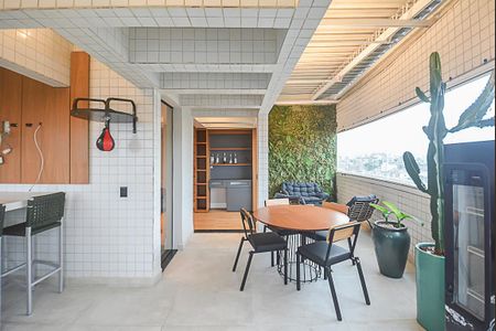 Apartamento à venda com 130m², 2 quartos e 2 vagasÁrea gourmet