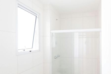 Banheiro de apartamento para alugar com 2 quartos, 55m² em Campo Grande, Rio de Janeiro