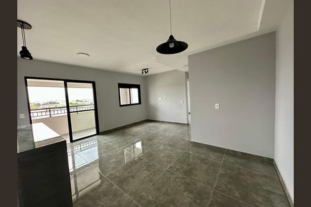 Sala de apartamento à venda com 2 quartos, 75m² em Vila Militar, Barueri