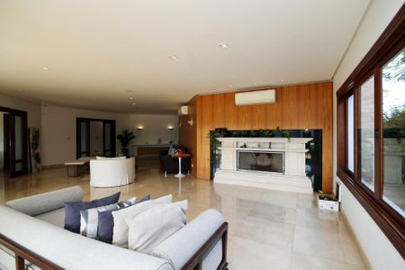 Casa de condomínio para alugar com 752m², 5 quartos e 7 vagas Casa de condomínio para alugar com 752m², 5 quartos e 7 vagasSala 2