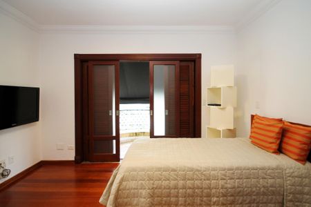 Casa de condomínio para alugar com 752m², 5 quartos e 7 vagas Casa de condomínio para alugar com 752m², 5 quartos e 7 vagasSuíte 4