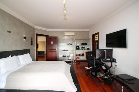 Casa de condomínio para alugar com 752m², 5 quartos e 7 vagas Casa de condomínio para alugar com 752m², 5 quartos e 7 vagasSuíte 2