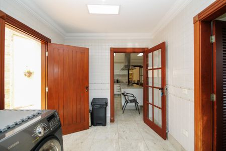 Casa de condomínio para alugar com 752m², 5 quartos e 7 vagas Casa de condomínio para alugar com 752m², 5 quartos e 7 vagasÁrea de serviço