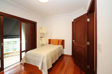 Casa de condomínio para alugar com 752m², 5 quartos e 7 vagas Casa de condomínio para alugar com 752m², 5 quartos e 7 vagasSuíte 4