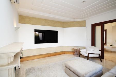 Casa de condomínio para alugar com 752m², 5 quartos e 7 vagas Casa de condomínio para alugar com 752m², 5 quartos e 7 vagasSala TV