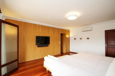 Casa de condomínio para alugar com 752m², 5 quartos e 7 vagas Casa de condomínio para alugar com 752m², 5 quartos e 7 vagasSuíte 1