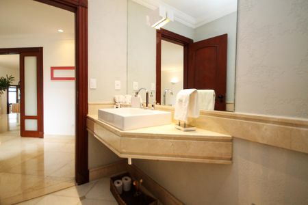 Casa de condomínio para alugar com 752m², 5 quartos e 7 vagas Casa de condomínio para alugar com 752m², 5 quartos e 7 vagasLavabo