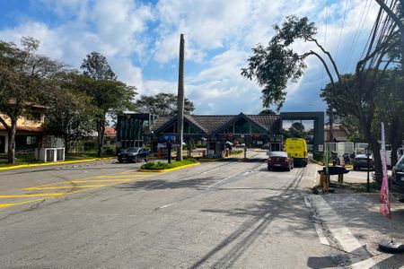 Casa de condomínio para alugar com 752m², 5 quartos e 7 vagas Casa de condomínio para alugar com 752m², 5 quartos e 7 vagasFachada