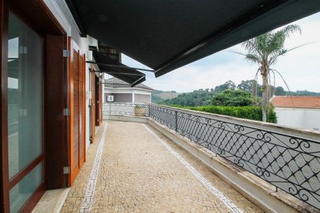 Casa de condomínio para alugar com 752m², 5 quartos e 7 vagas Casa de condomínio para alugar com 752m², 5 quartos e 7 vagasVaranda da Suítes 1 e 2