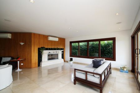Sala 2 de casa de condomínio para alugar com 5 quartos, 752m² em Jardim Sao Paulo Ii, Cotia