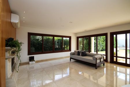 Casa de condomínio para alugar com 752m², 5 quartos e 7 vagas Casa de condomínio para alugar com 752m², 5 quartos e 7 vagasSala 2