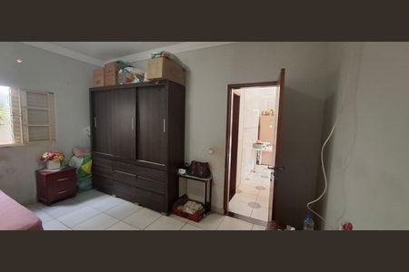 Casa para alugar com 185m², 3 quartos e 2 vagasSuíte