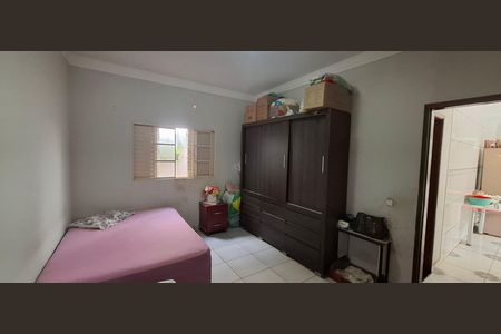 Casa para alugar com 185m², 3 quartos e 2 vagasSuíte