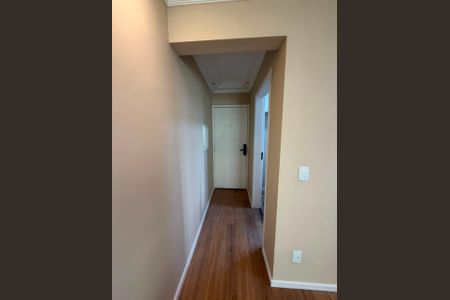 Corredor de apartamento à venda com 2 quartos, 55m² em Vila Palmeiras, São Paulo