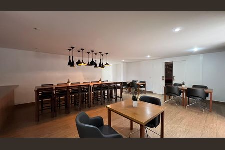 Apartamento para alugar com 43m², 1 quarto e 1 vaga Apartamento para alugar com 43m², 1 quarto e 1 vagaSalão de Festas
