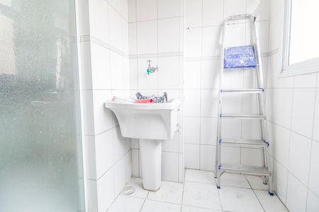 Apartamento para alugar com 68m², 2 quartos e 1 vagaÁrea de Serviço
