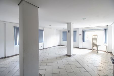 Apartamento para alugar com 68m², 2 quartos e 1 vagaÁrea comum - Salão de festas