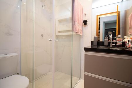 Banheiro 2 de casa para alugar com 2 quartos, 168m² em Jardim Santa Clara, Guarulhos