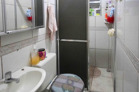 Casa à venda com 150m², 3 quartos e 2 vagas Casa à venda com 150m², 3 quartos e 2 vagasBanheiro