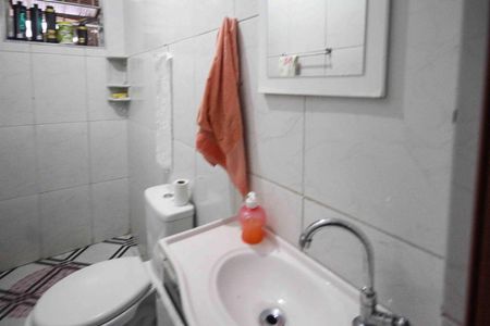 Casa à venda com 150m², 3 quartos e 2 vagas Casa à venda com 150m², 3 quartos e 2 vagasBanheiro da Suite
