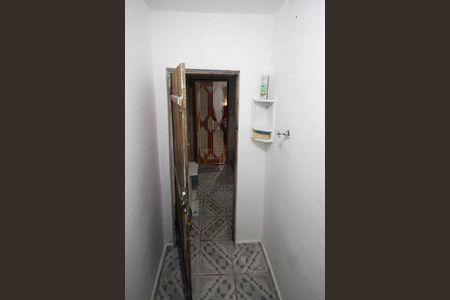 Casa à venda com 150m², 3 quartos e 2 vagas Casa à venda com 150m², 3 quartos e 2 vagasBanheiro