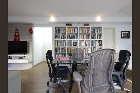 Apartamento para alugar com 85m², 2 quartos e 1 vagaSala