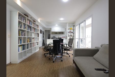 Apartamento para alugar com 85m², 2 quartos e 1 vagaSala
