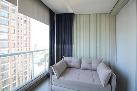 Varanda de apartamento para alugar com 1 quarto, 67m² em Itaim Bibi, São Paulo