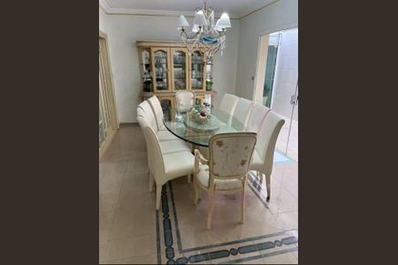 Casa à venda com 360m², 3 quartos e sem vaga
