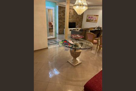 Casa à venda com 3 quartos, 360m² em Vila Rosalia, Guarulhos