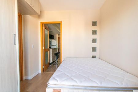 Quarto 1 de apartamento para alugar com 1 quarto, 38m² em Centro, Curitiba