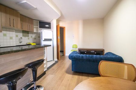 Sala de apartamento para alugar com 1 quarto, 38m² em Centro, Curitiba