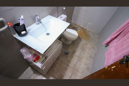 Casa de condomínio à venda com 90m², 2 quartos e 1 vagaBanheiro social