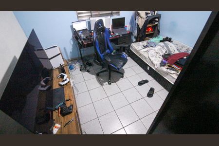 Casa de condomínio à venda com 90m², 2 quartos e 1 vagaQuarto