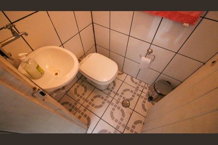 Casa de condomínio à venda com 90m², 2 quartos e 1 vagaBanheiro de serviço